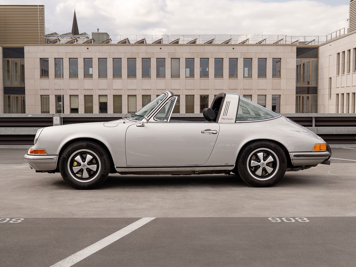 porsche-911-t-targa-est35f2-1200x900-expose-03